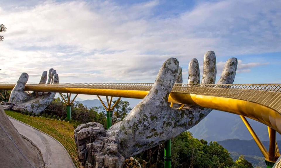 Cau Vang - Ba Na Hills